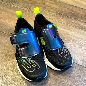 New Balance Boys Fuelcore Reveal V3 BOA running shoe Black/Electric Teal/Hi-lite